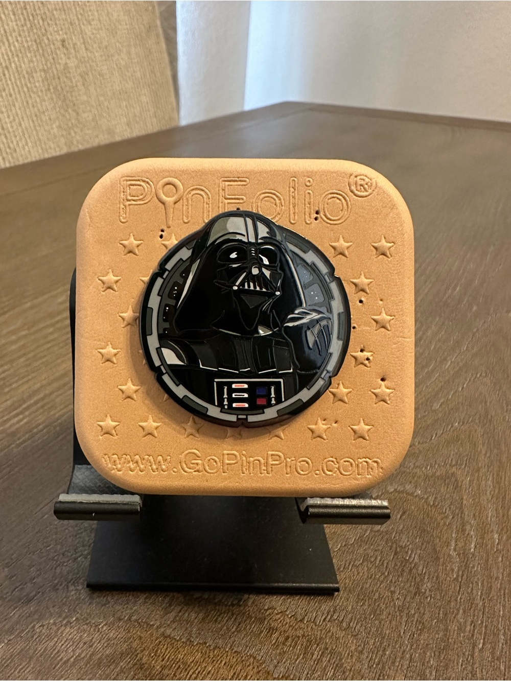 FiGPiN Darth Vader - Y374 - Uncommon - Sith Mystery Set Star Wars Mini Series 1